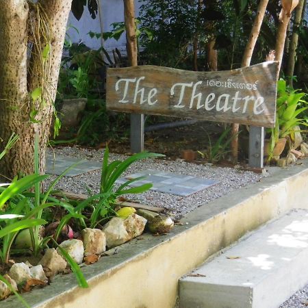 The Theatre Villa Bang Saphan Bagian luar foto