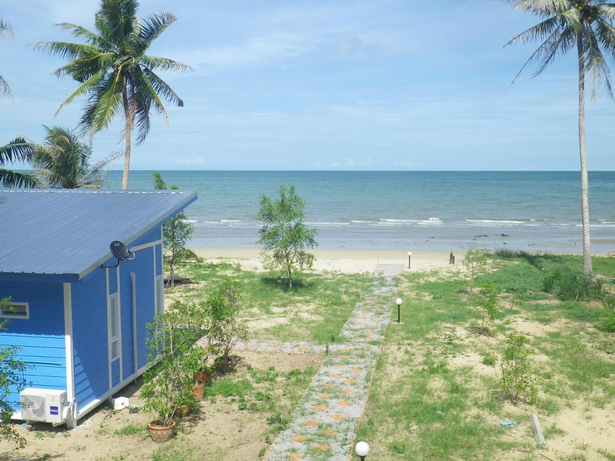 The Theatre Villa Bang Saphan Bagian luar foto