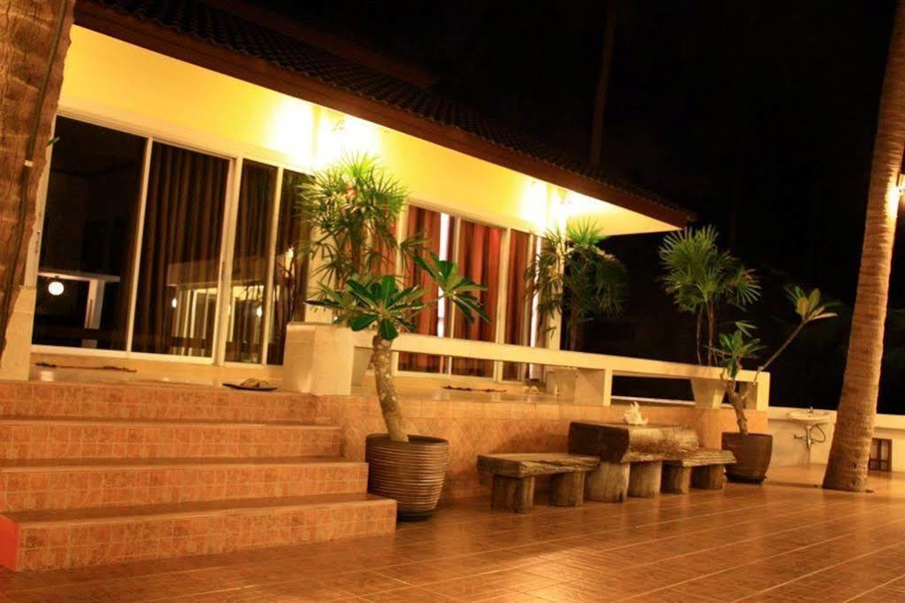 The Theatre Villa Bang Saphan Bagian luar foto