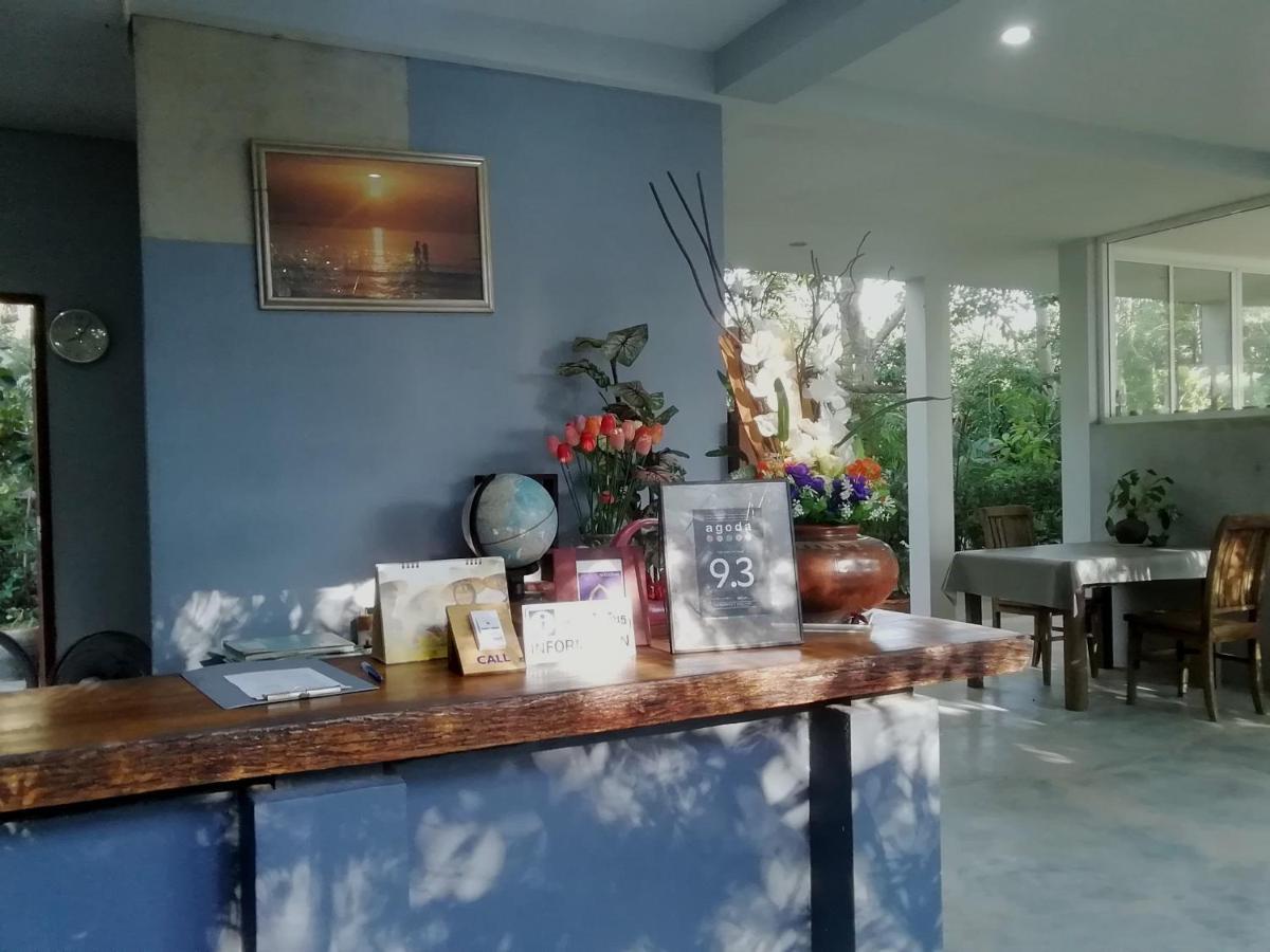 The Theatre Villa Bang Saphan Bagian luar foto